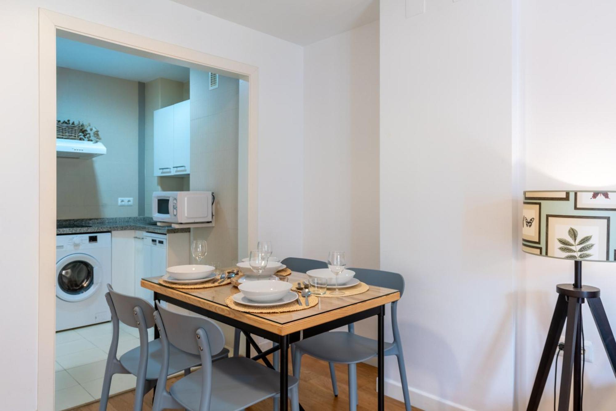 Veoapartment Alhondiga Primero Севиля Екстериор снимка